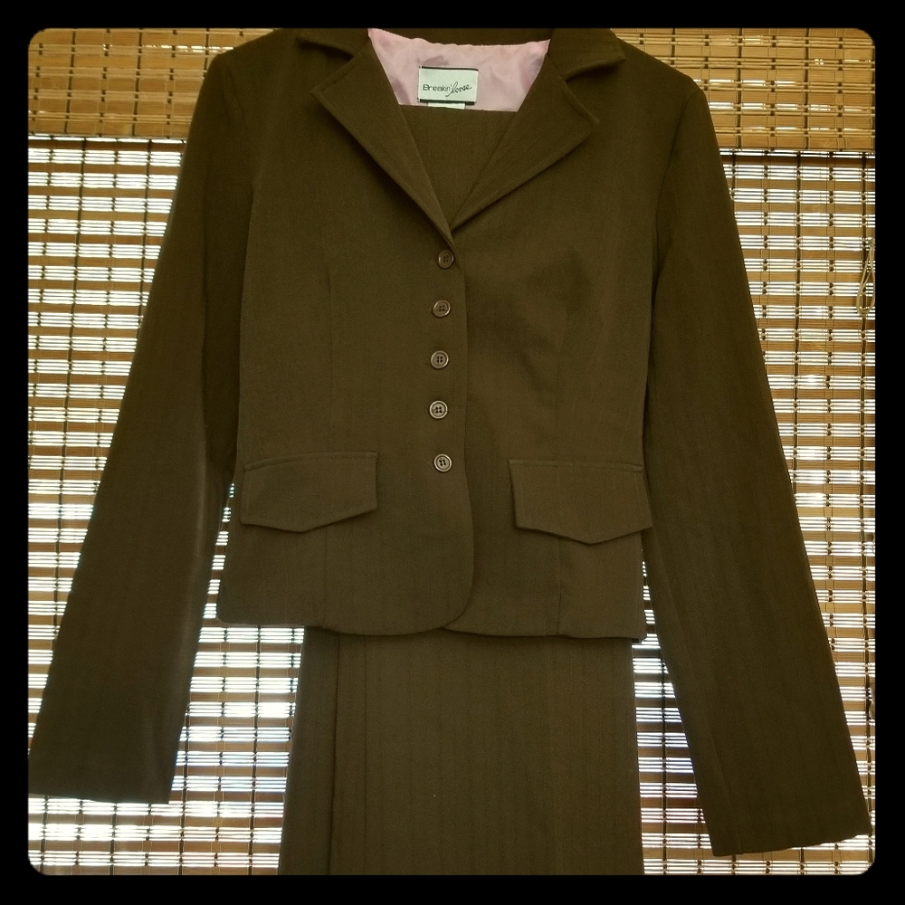 Womans 2pc Brown striped suit